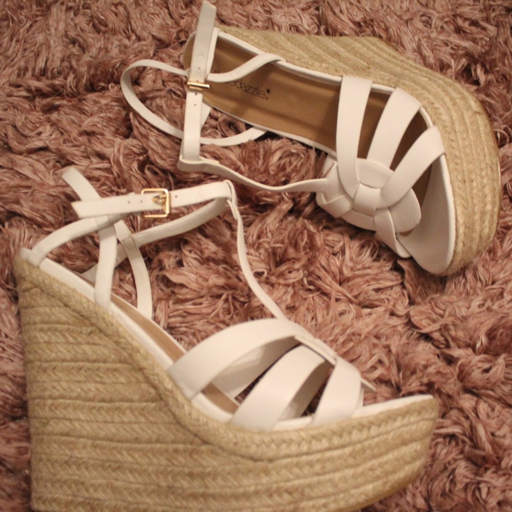White wedges